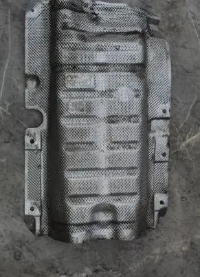BMW 1 F20 F21 Exhaust heat shield