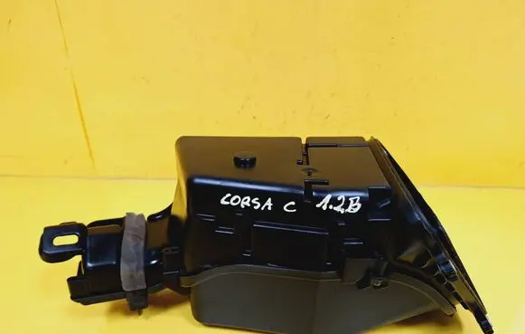 Opel Corsa C Fuse box cover 13132363