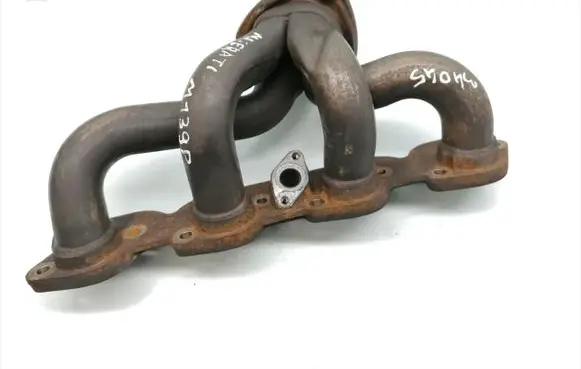 Maserati GranTurismo Exhaust manifold