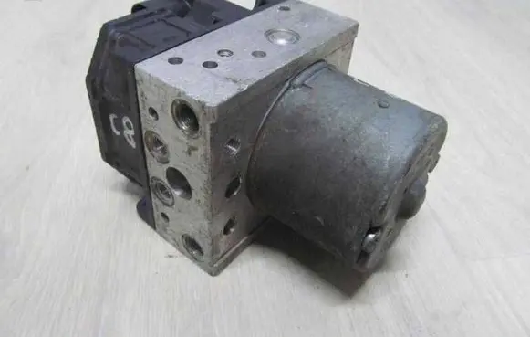 Citroen C8 ABS Pump 0265800011 7586