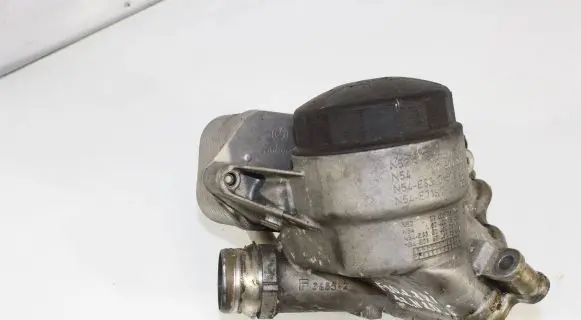 BMW 3 F30 F35 F31 Engine oil radiator 7570085 7575521 6740273526