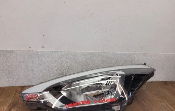 Hyundai i20 (GB IB) Headlight/headlamp 01048099900010 hygb