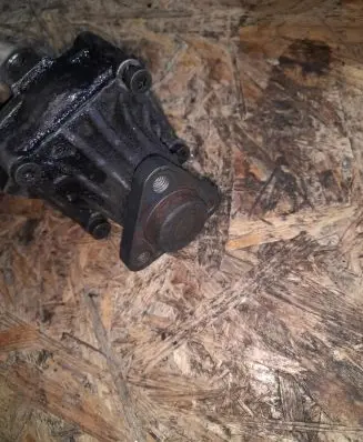BMW 5 E34 Power steering pump 1141054 7373932 7681955236