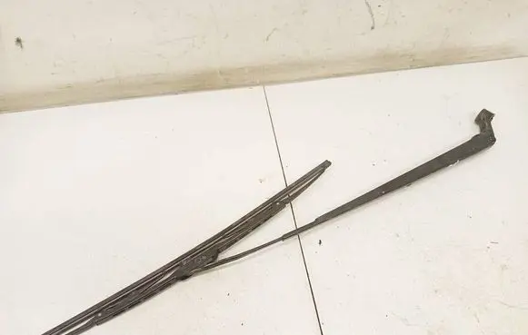 Toyota Yaris Front wiper blade arm 852210D020