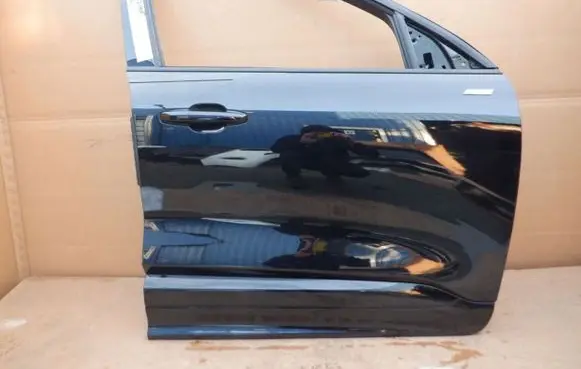 Ford Kuga III Front door