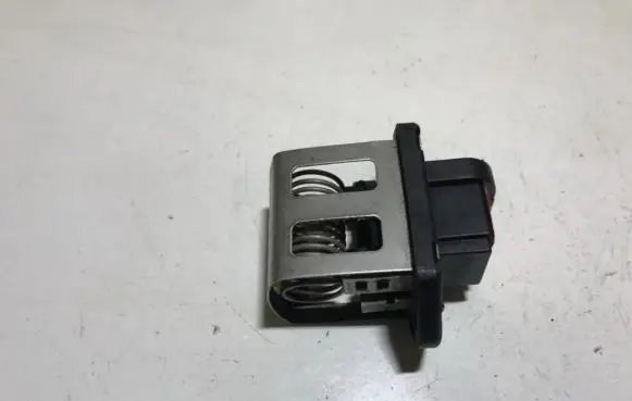 Heater blower motor/fan resistor