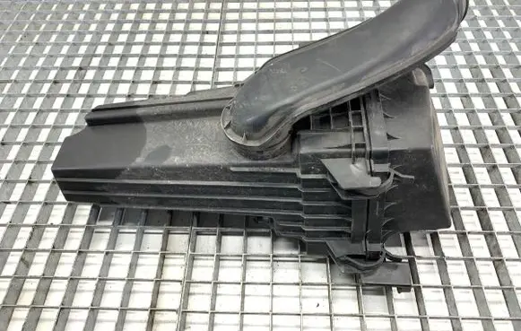 Ford Ka Air filter box J7BG9C662BC