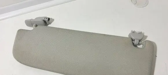 Sun visor