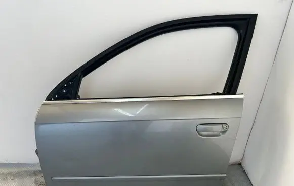 Audi A4 S4 B7 8E 8H Front door