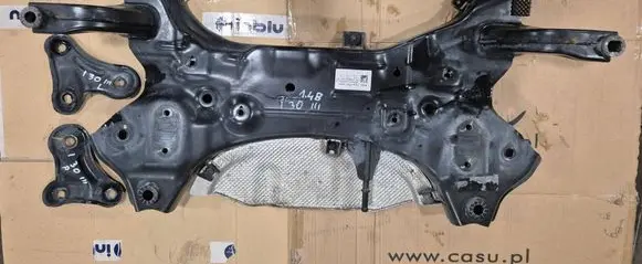 Hyundai i30 Front subframe 62401G4AA0