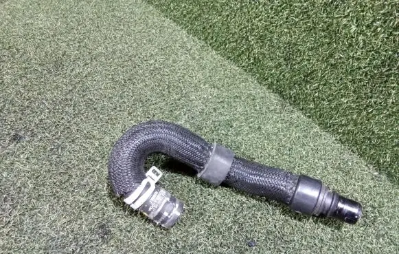 Renault Master III Engine coolant pipe/hose 140532058R