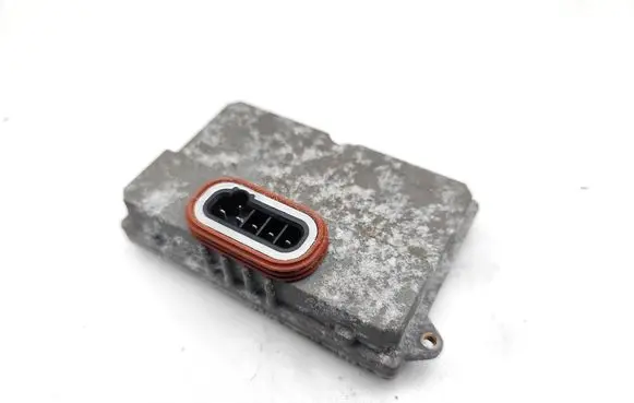 Mercedes-Benz CLS C219 Headlight ballast module Xenon 5DV00829000