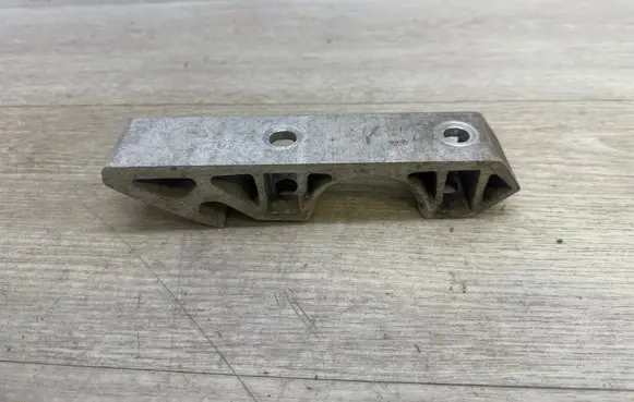Porsche Cayenne (92A) Sway bar bush bracket, front 95534377711 7L0411063B