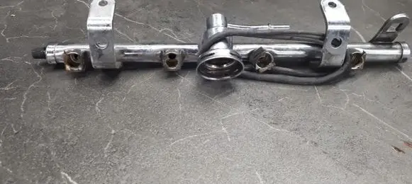 Mini One - Cooper R50 - 53 Fuel main line pipe 04891337AB
