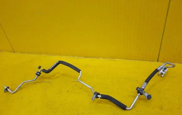 Maserati Levante Air conditioning (A/C) pipe/hose 670003216