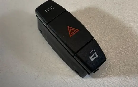 BMW 1 E81 E87 Hazard light switch 6945603