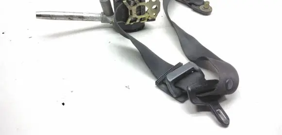 Mercedes-Benz C W202 Front seatbelt 2028705585