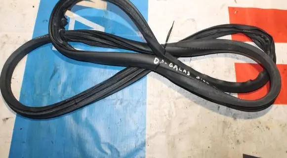 Volvo S60 Rubber seal rear door P594A