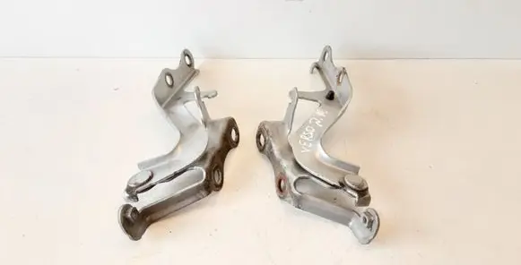 Toyota Avensis Verso Engine bonnet/hood hinges