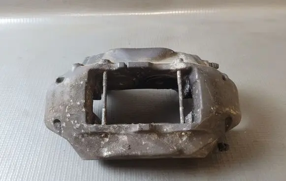 Volkswagen Touareg II Front brake caliper 209236053A