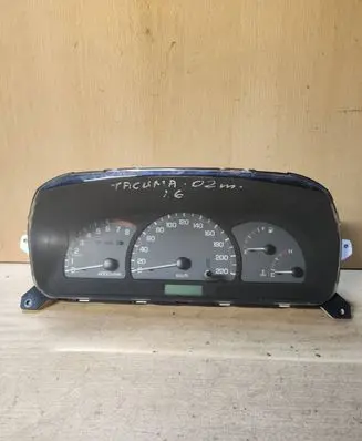 Chevrolet Tacuma Speedometer (instrument cluster) 96498521