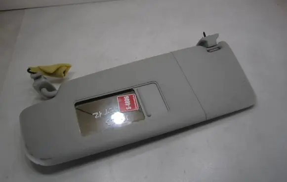 Volkswagen Jetta VI Sun visor 5C6857551