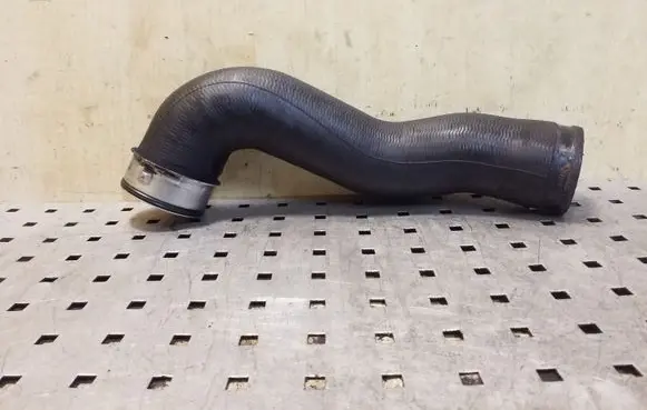 Mercedes-Benz ML W164 Intercooler hose/pipe A1645280382
