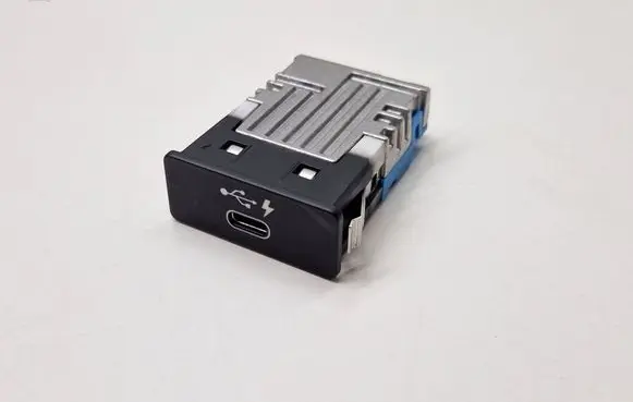 BMW 3 G20 G21 USB socket connector 8711939
