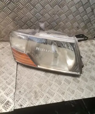Mitsubishi Pajero Headlight/headlamp