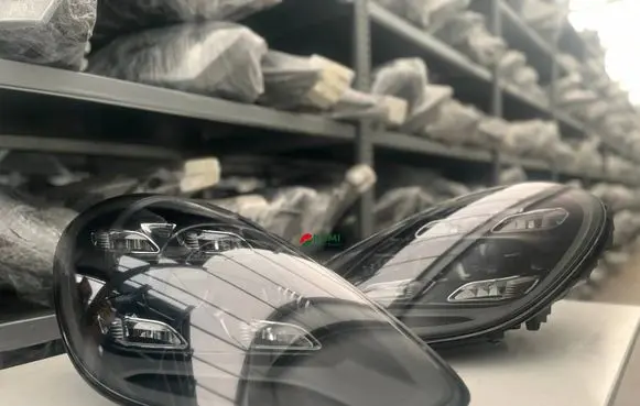 Porsche Panamera (971) Headlights/headlamps set 971941040L L971004
