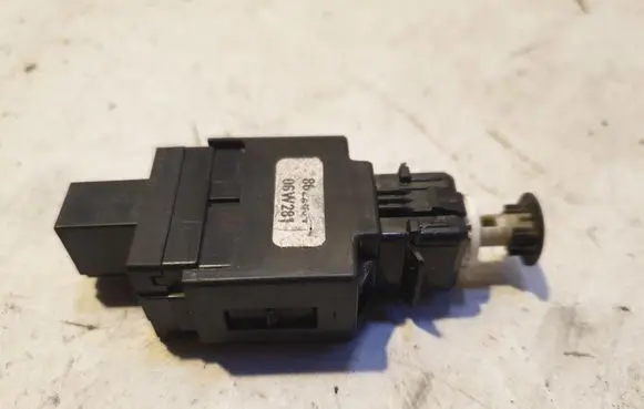 Volvo S60 Brake pedal sensor switch 8622064