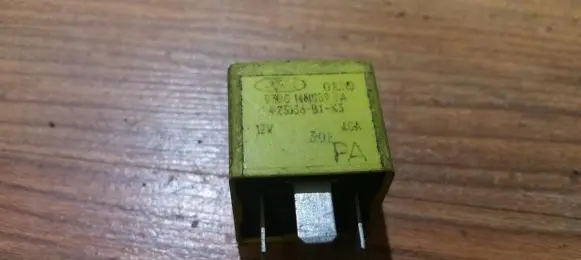 Ford Mondeo MK I Other relay 93bg14n089ba v23136-b1-x3
