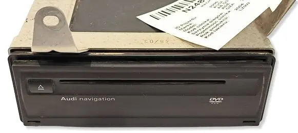 Audi A8 S8 D3 4E Radio/CD/DVD/GPS head unit 4E0919977