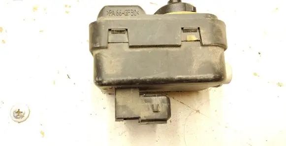 Headlight level adjustment motor