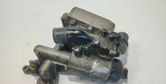 Nissan Qashqai Oil filter mounting bracket FL518 3280