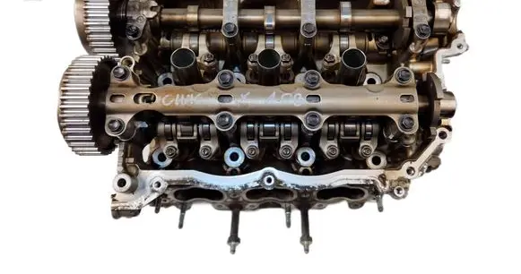 Honda Civic X Engine head 5AY11