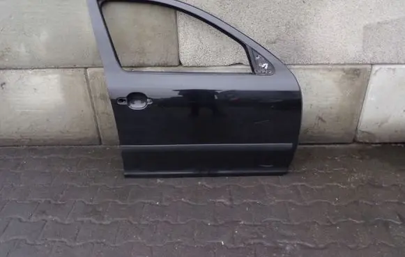 Skoda Octavia Mk2 (1Z) Front door