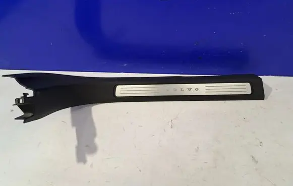 Volvo S90, V90 Front sill trim cover 39838861 39838862