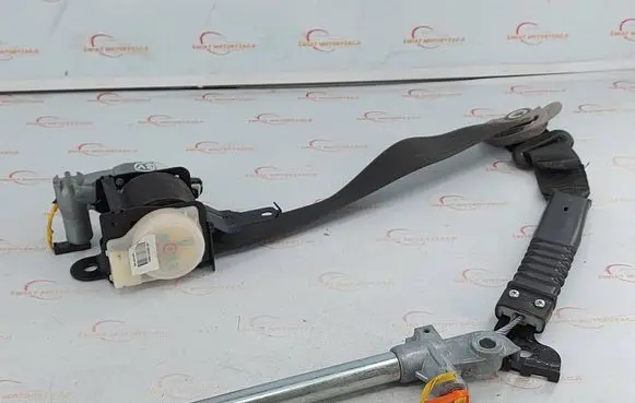 KIA Sportage Front seatbelt 888203U210