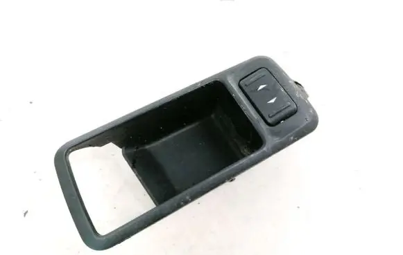 Ford Focus Electric window control switch 3M51226A37ADW 3M51-226A37-ADW