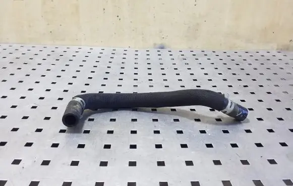 Ford Kuga II Engine coolant pipe/hose