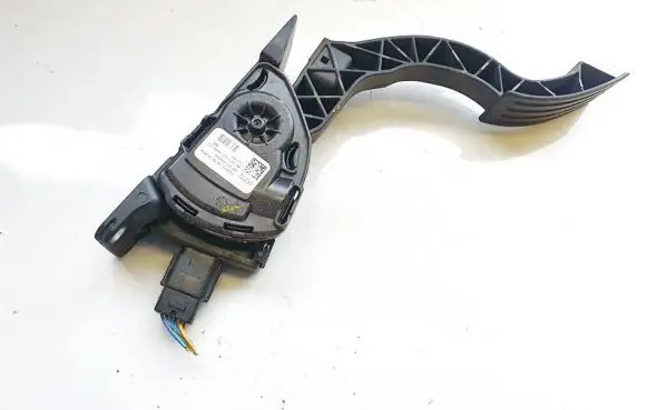 Ford Focus Accelerator throttle pedal bv619f836ab bv61-9f836-ab