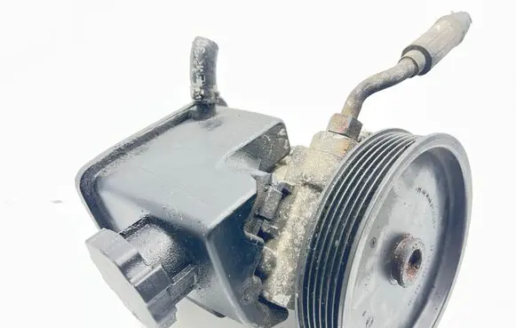 Mercedes-Benz C W204 Power steering pump A0044667001