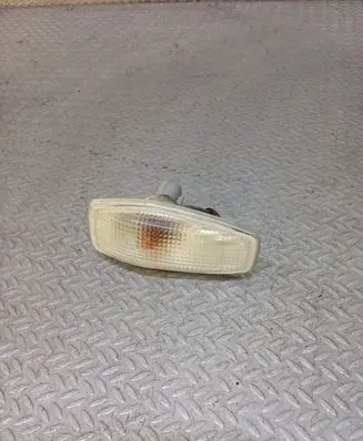 KIA Carnival Front fender indicator light 