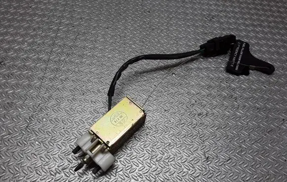 KIA Sorento Fuel tank cap lock 