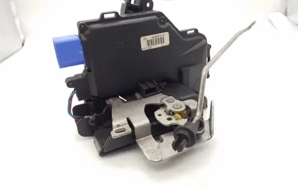 Audi A3 S3 8P Front door lock 4E2837015