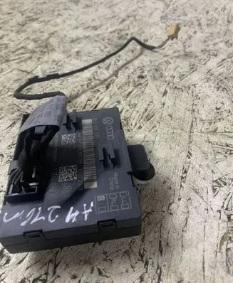 Audi A4 S4 B8 8K Door control unit/module 8K0959795