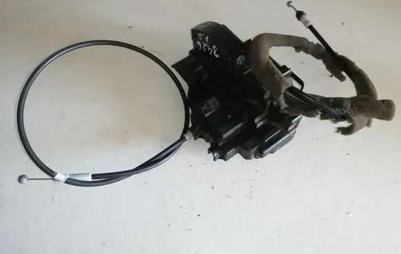 Nissan Note (E11) Front door lock