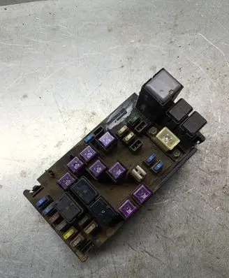Subaru B9 Tribeca Fuse module 82231xa00b