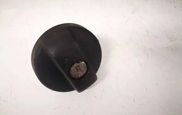 Citroen C8 Fuel tank filler cap 